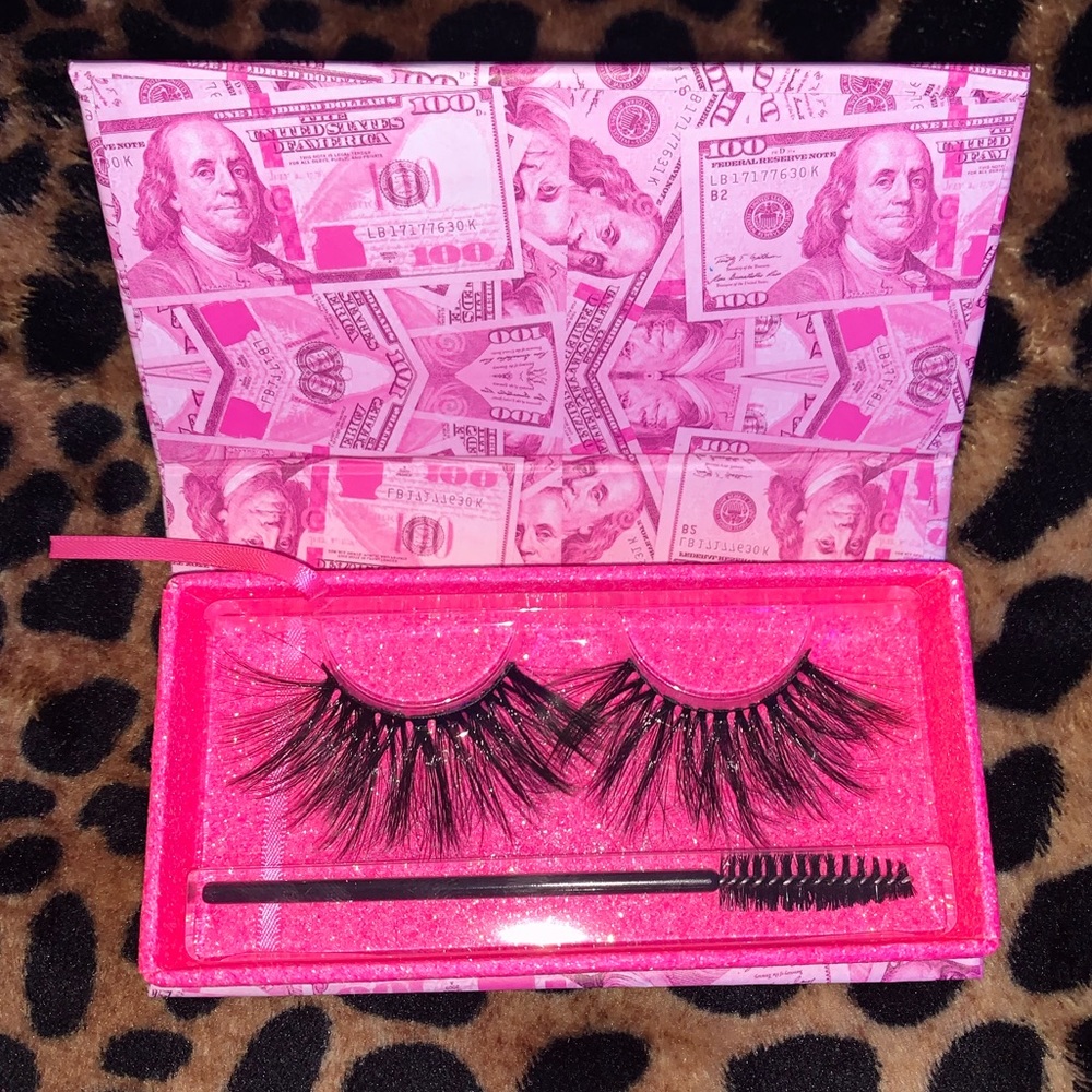 Mink lashes